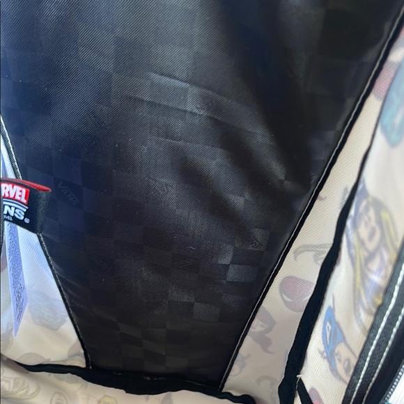 Vans Marvel Superhero Faces Backpack - Picture 8 of 12